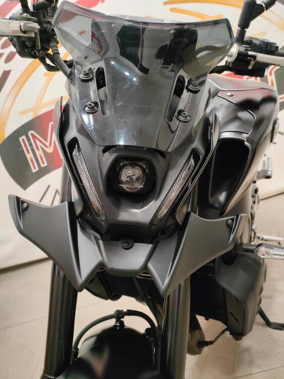 Yamaha MT-09 (2021 - 23) (4)