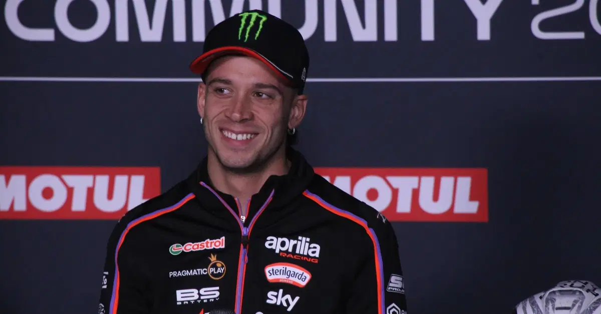 MotoGP 2025. GP di Valencia. Marco Bezzecchi: "Riavere Jorge Martin nel box? Bello per lui e per tutta l'Aprilia"