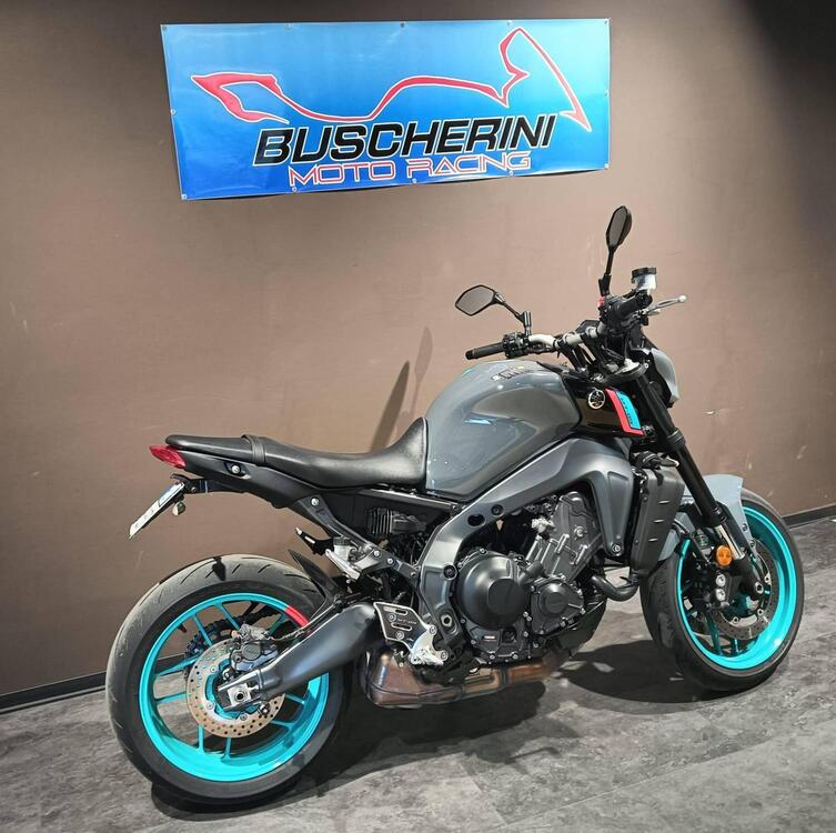 Yamaha MT-09 (2021 - 23) (4)