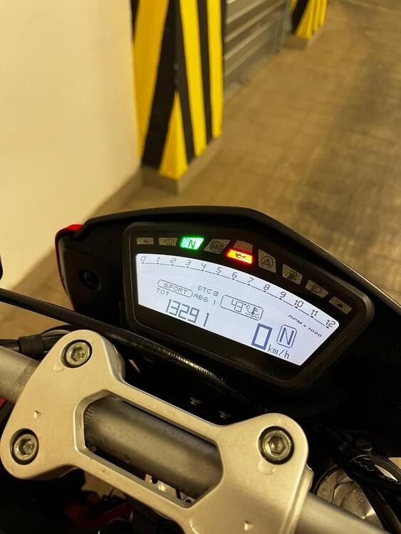 Ducati Hypermotard 939 (2016 - 18) (4)
