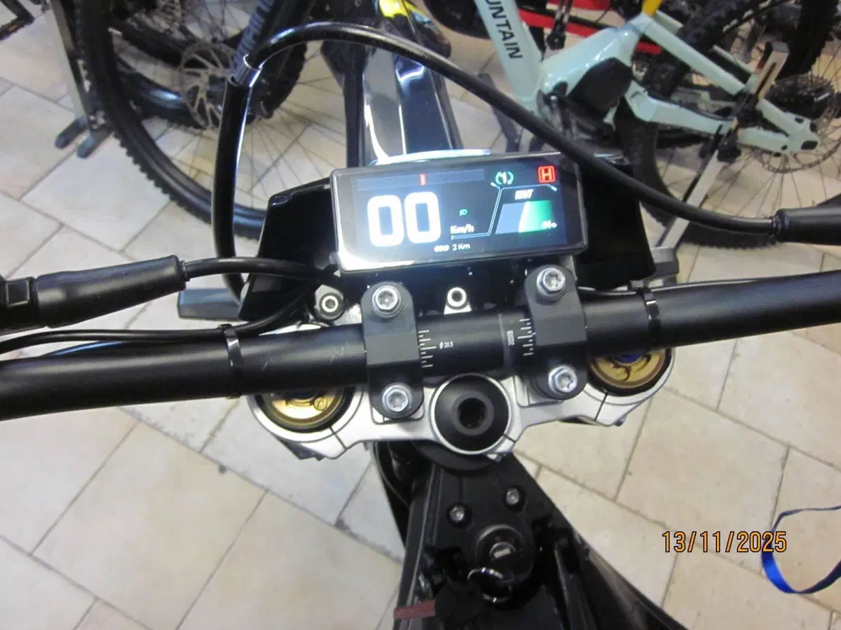 Talaria Moto Komodo TL6000 (2026) (8)