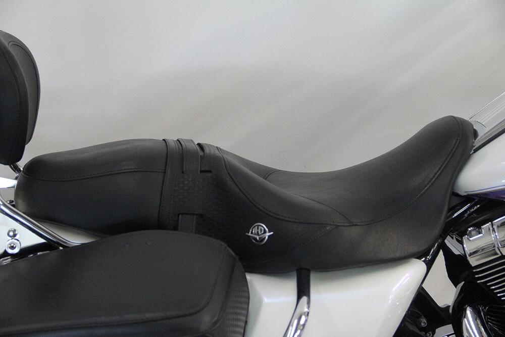 Harley-Davidson 1584 Road King Classic (2007 - 11) - FLHRCI (4)