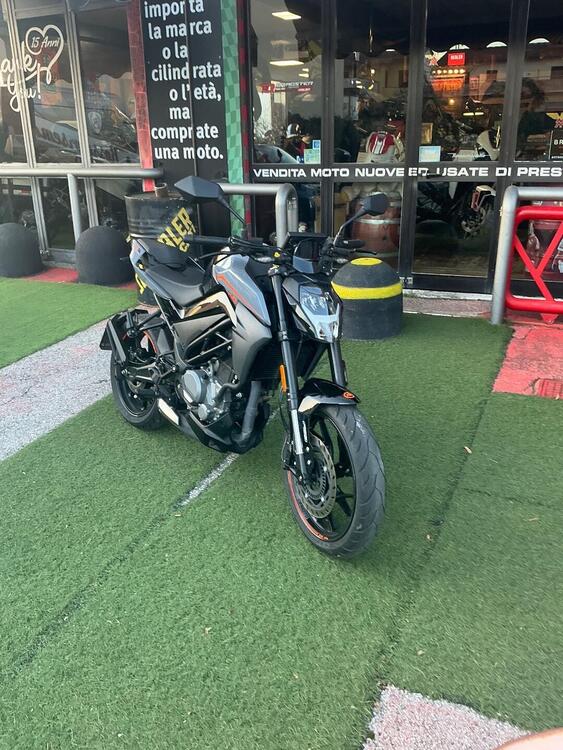 CFMOTO 300NK (2021 - 25) (2)