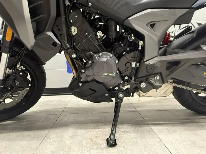 Cyclone RX650 (2025 - 26) (10)