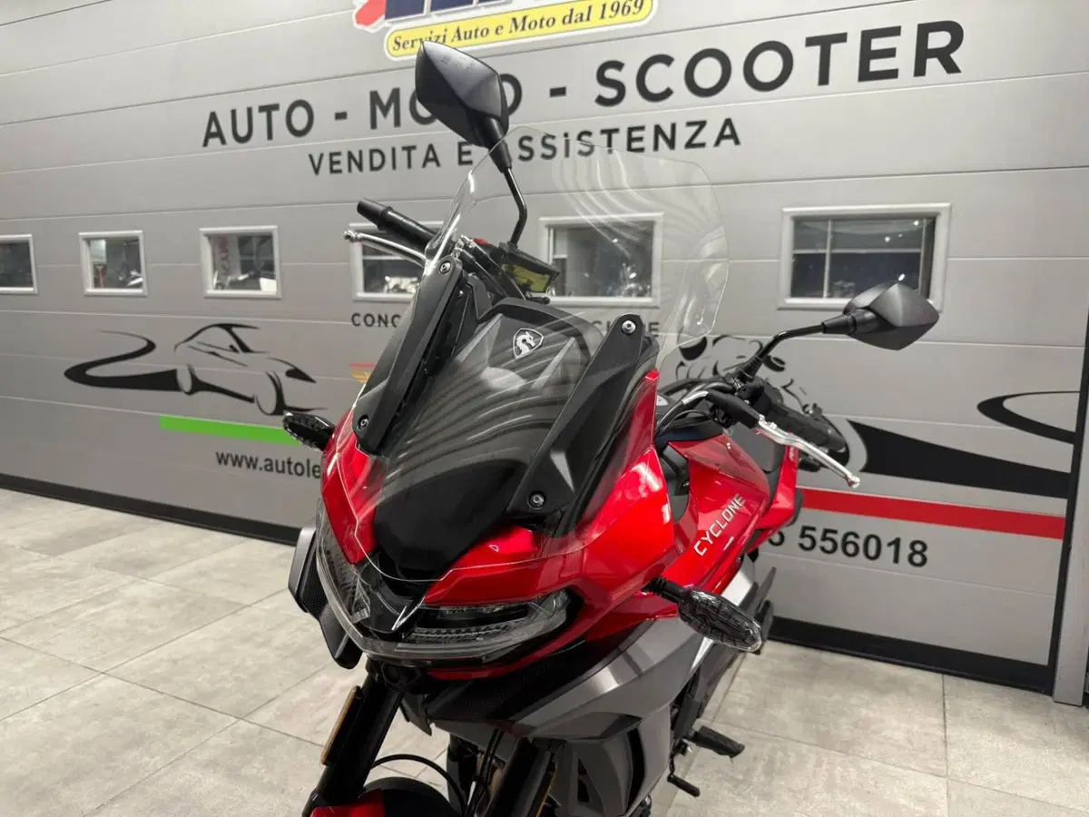 Cyclone RX650 (2025 - 26) (5)