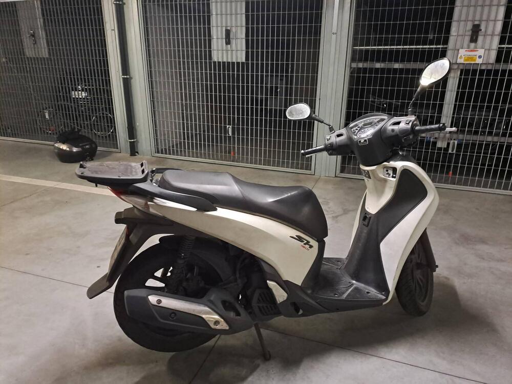 Honda SH 150 i ABS (2013 - 16) (2)