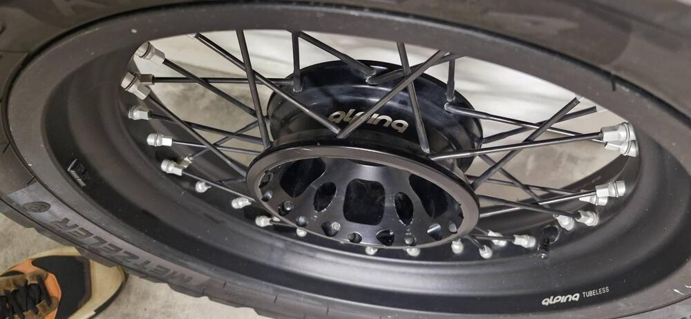 Vendo cerchi ALPINA per BMW R 1200/1250 GS complet Alpina Raggi (3)