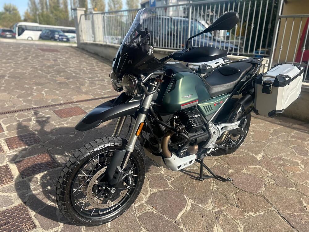 Moto Guzzi V85 TT (2021 - 23) (3)