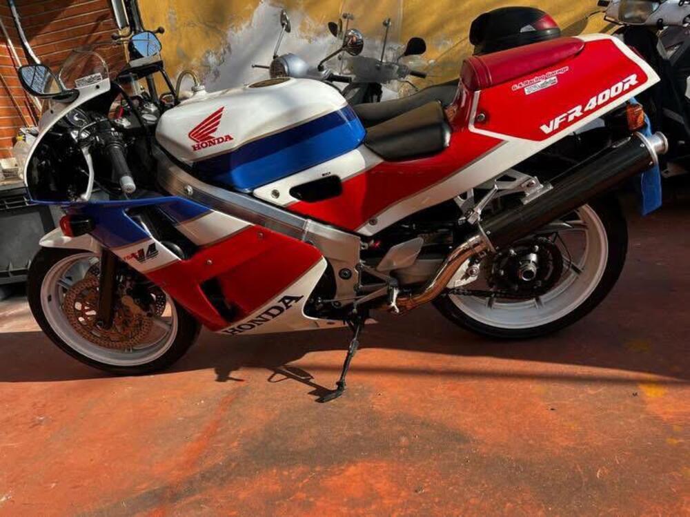 Honda VFR 400 R NC30 (3)