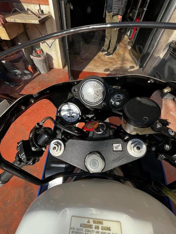 Honda VFR 400 R NC30 (5)