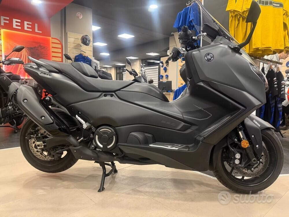 Yamaha T-Max 560 (2025) (3)