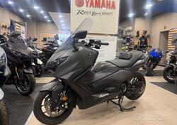 Yamaha T-Max 560 (2025) usata