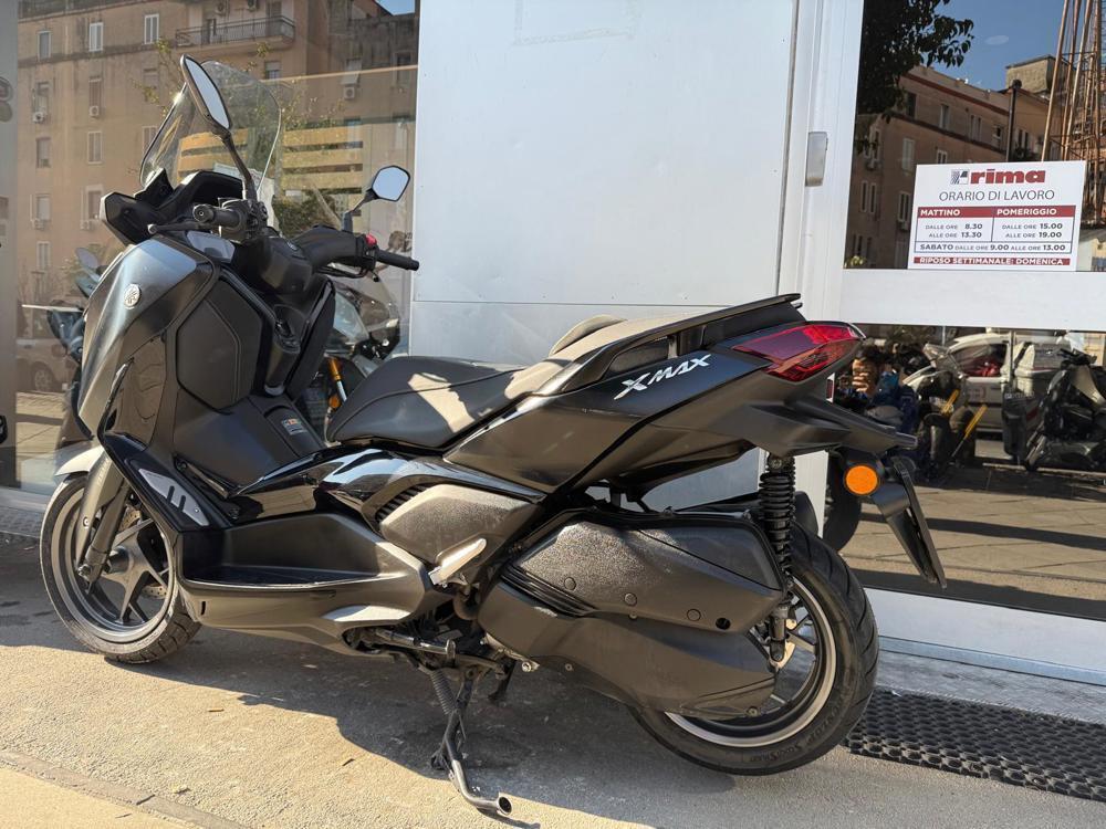 Yamaha X-Max 300 Tech Max (2021 - 24) (2)