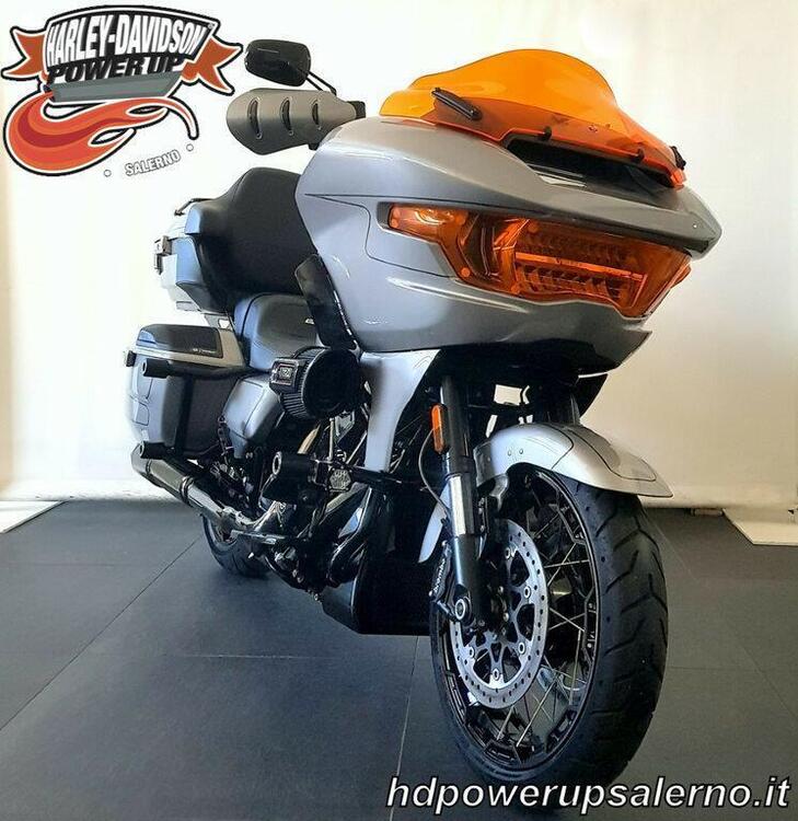 Harley-Davidson CVO Road Glide (2023) (5)