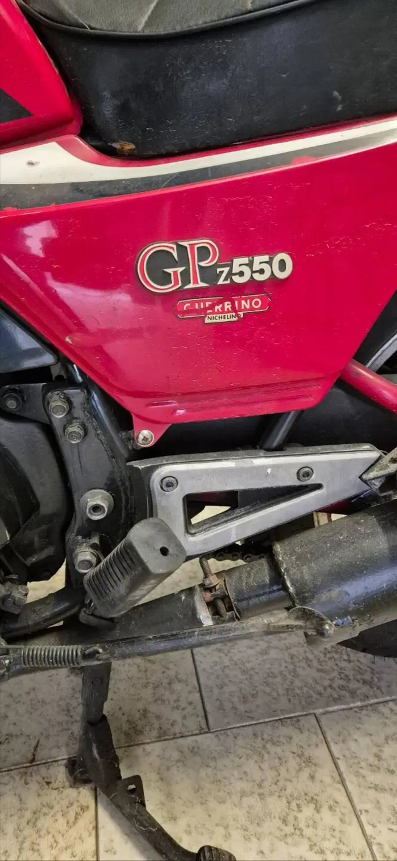 Kawasaki Gpz 550 (4)