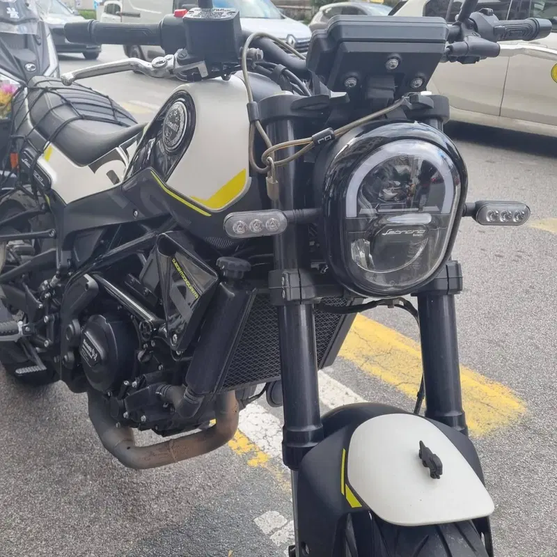 Benelli Leoncino 250 (2021 - 25)