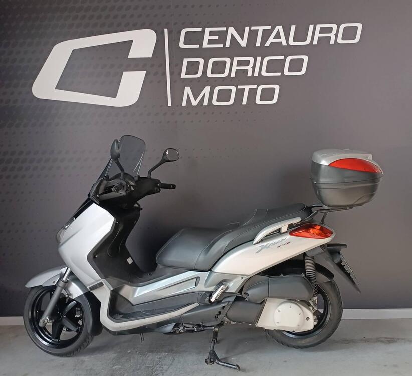 Yamaha X-Max 250 (2007 - 09) (2)