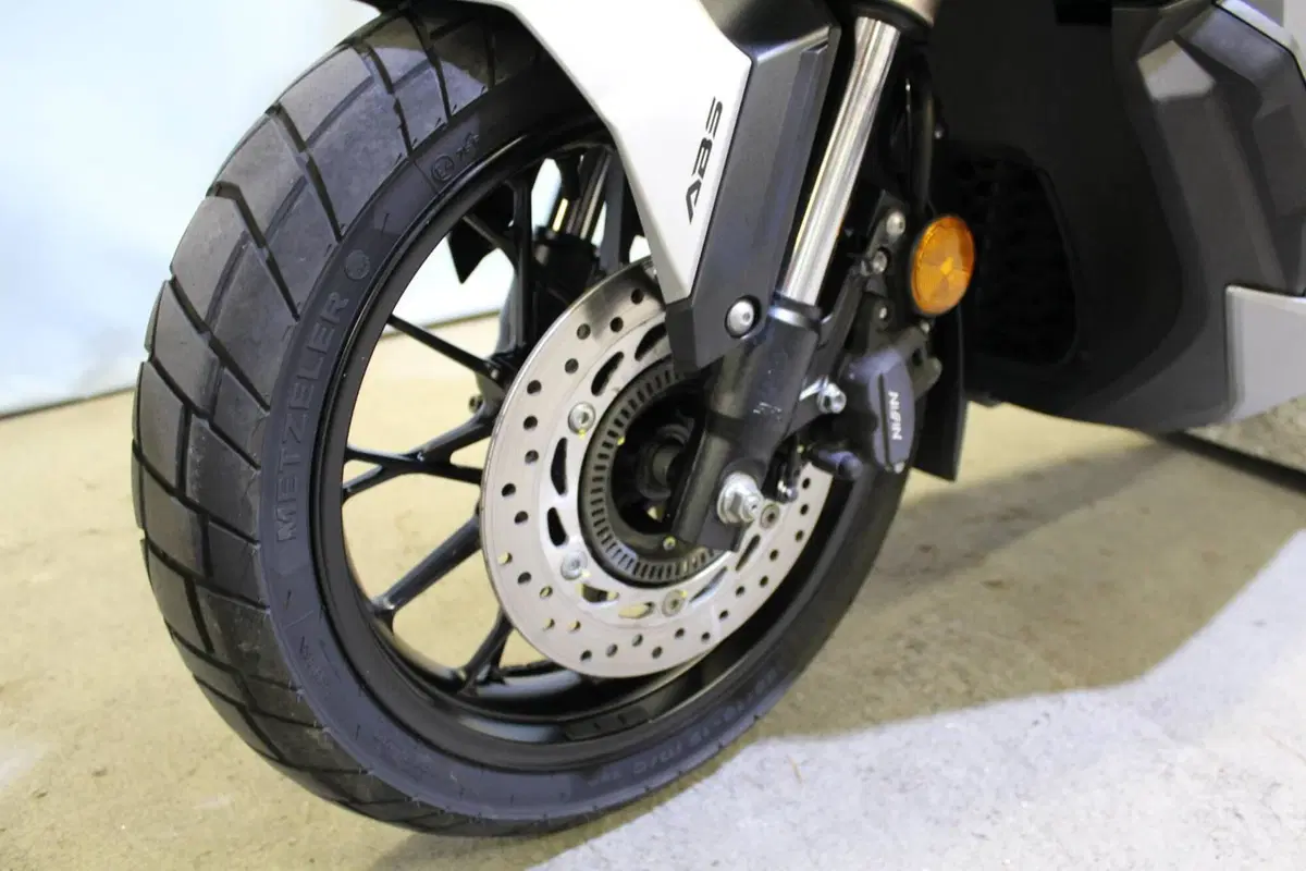 Honda ADV 350 (2022 - 24) (14)