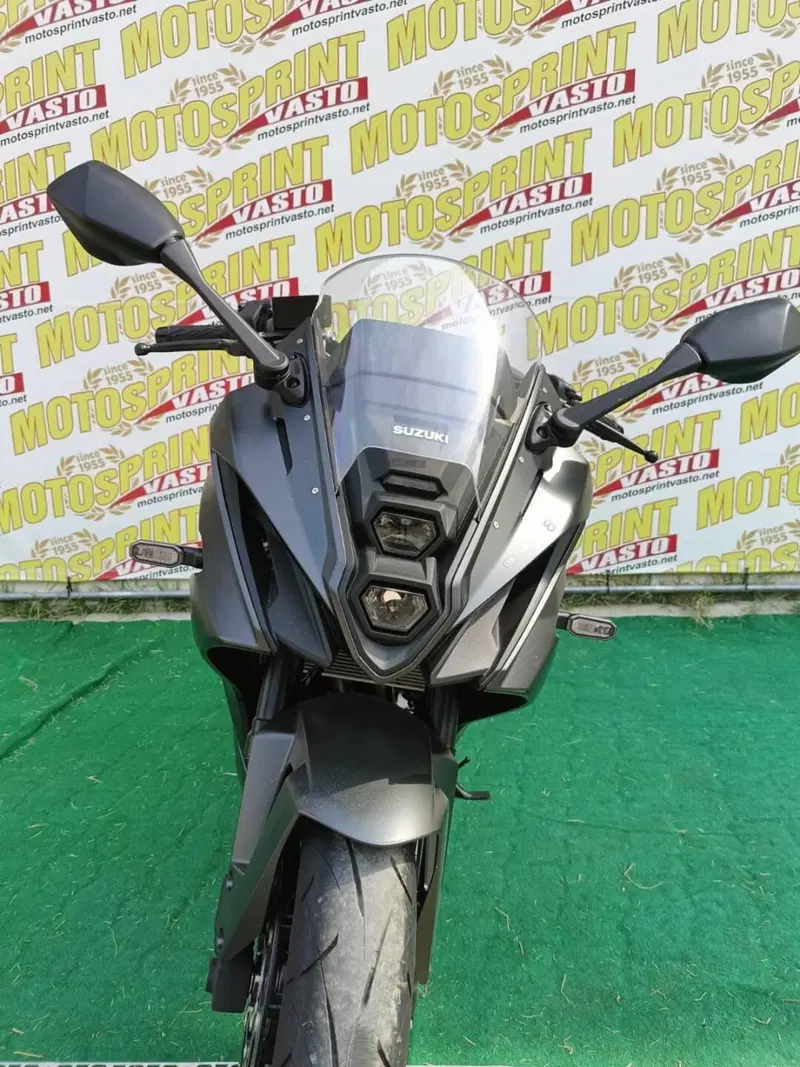 Suzuki GSX-8R (2024 - 26) (2)