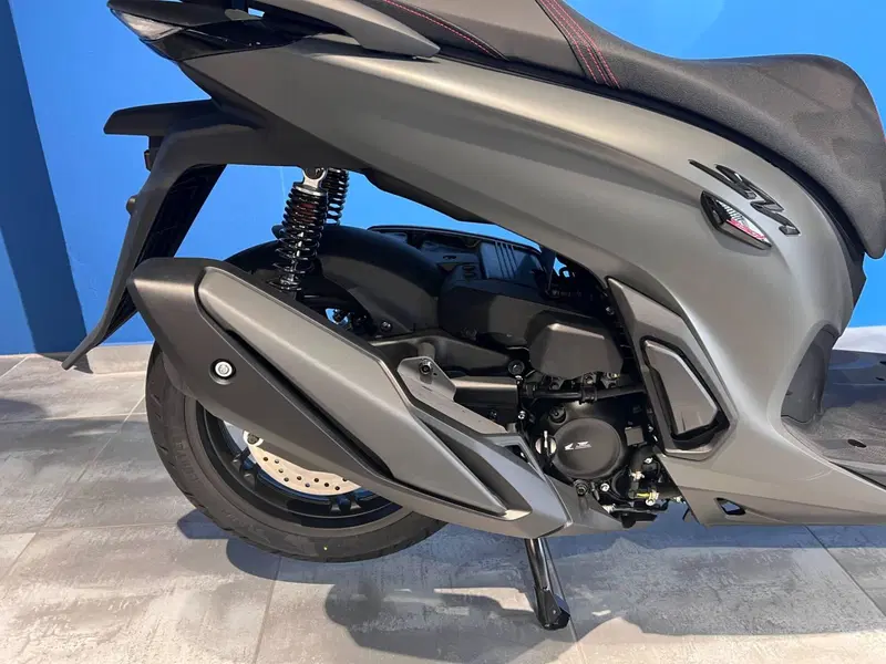 Honda SH 350i Sport (2025 - 26) (12)