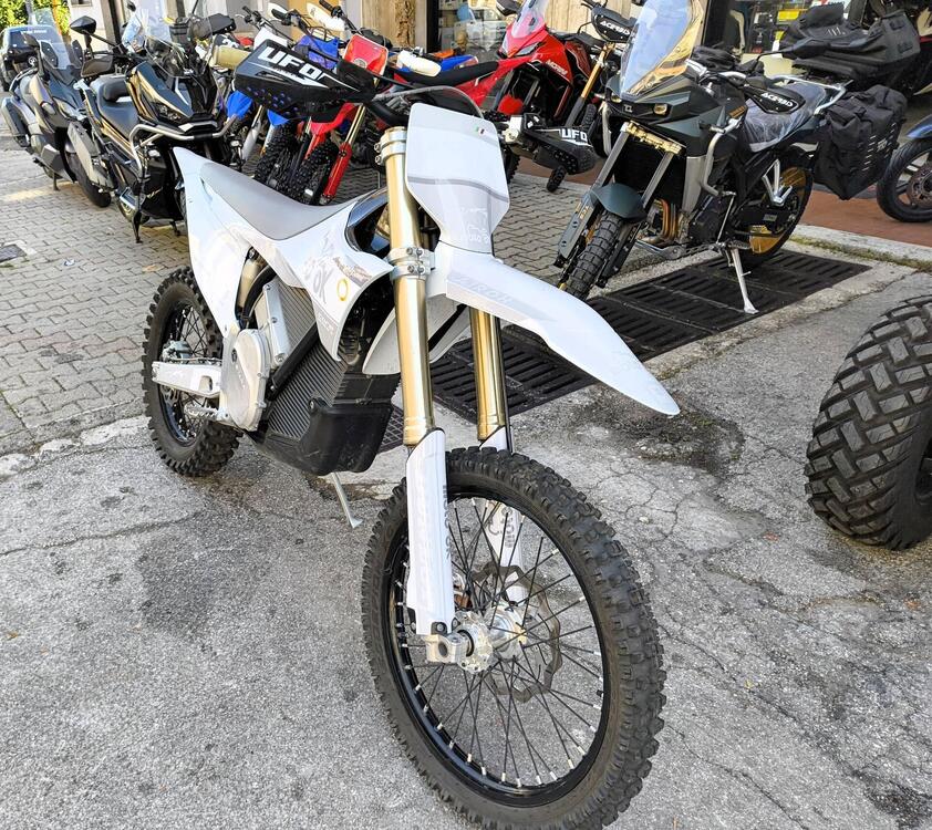 Stark Future Varg MX (2024 - 25) (2)