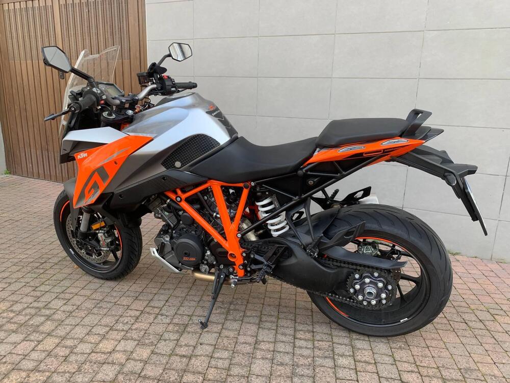 KTM 1290 Super Duke GT ABS (2016 - 18) (2)