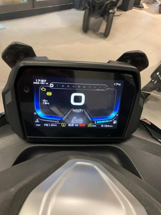 Voge Sfida SR4 (2022 - 24) (4)