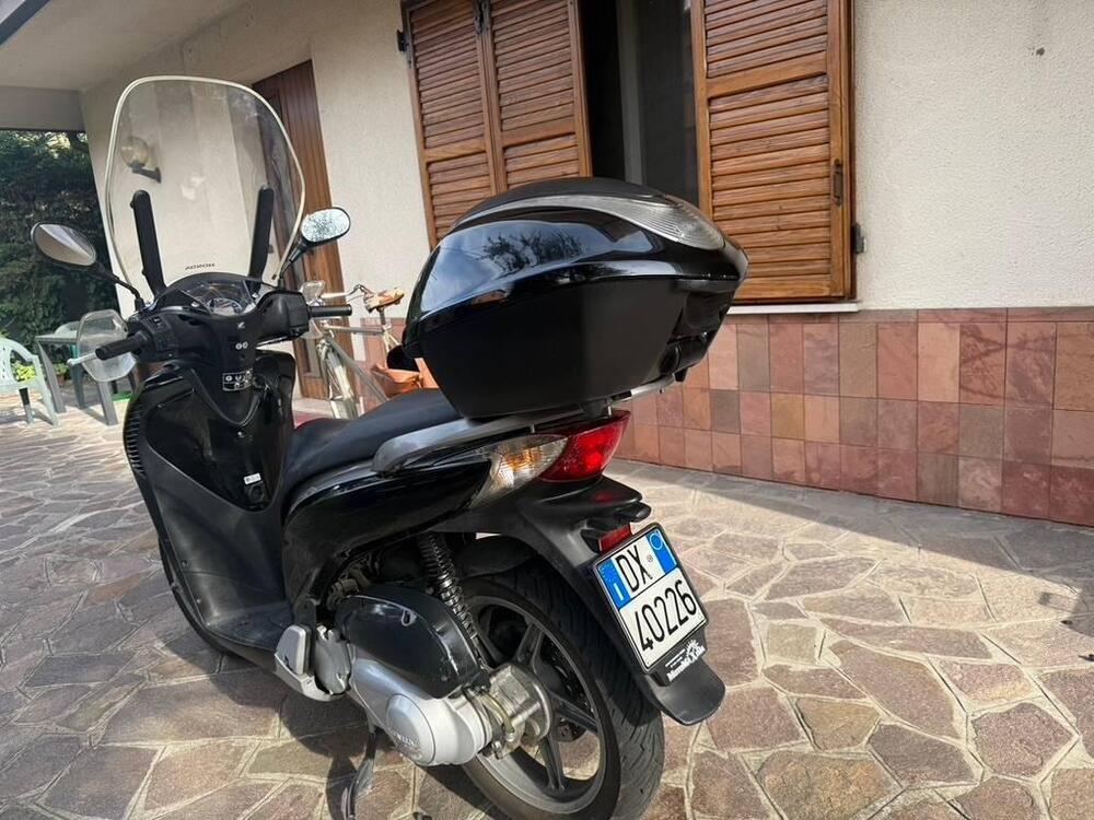 Honda SH 150 i (2009 - 12) (3)