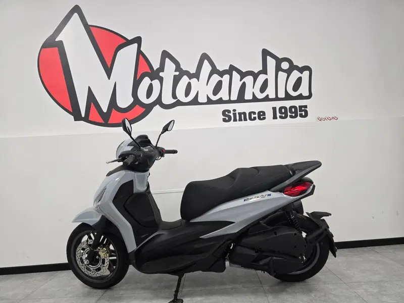 Piaggio Beverly 310 S (2025 - 26) (2)