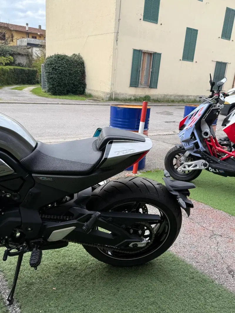CFMOTO 700CL-X Sport (2022 - 26) (14)