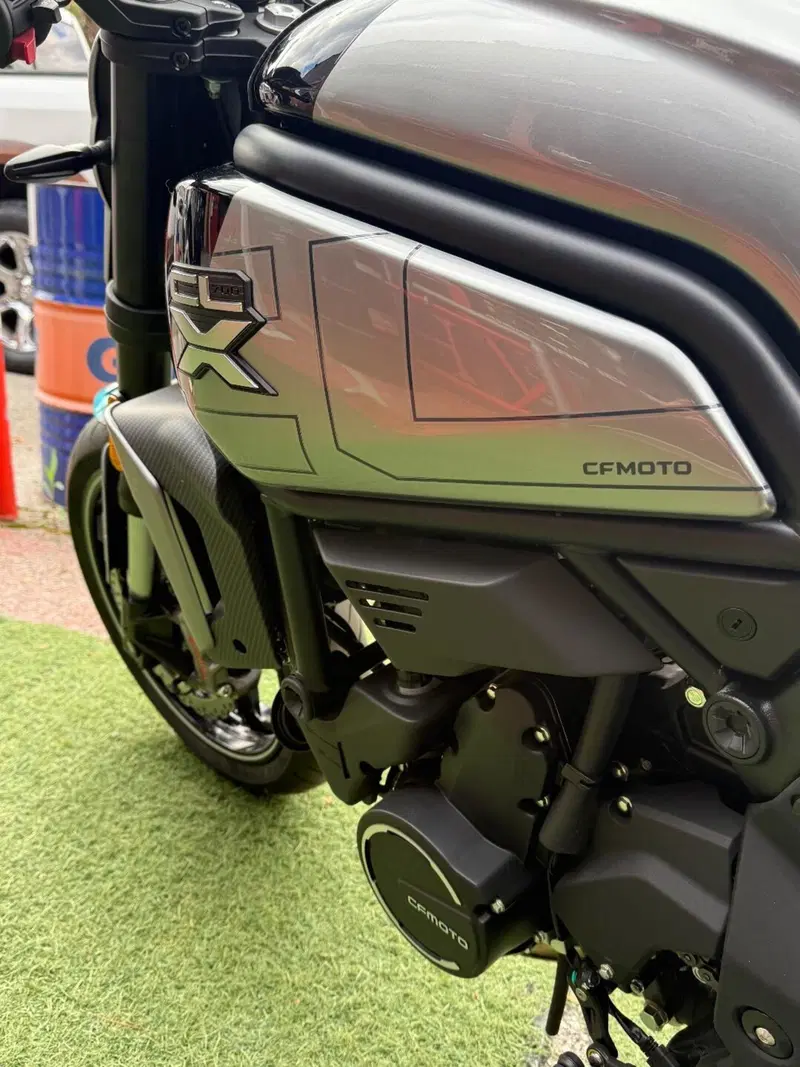 CFMOTO 700CL-X Sport (2022 - 26) (16)