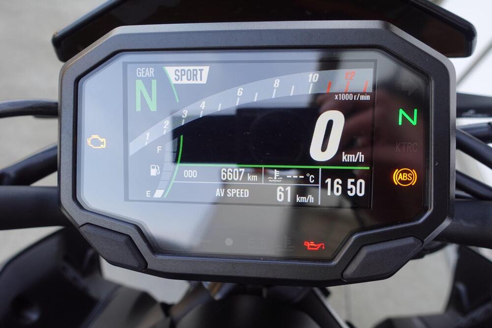 Kawasaki Z 900 (2021 - 24) (4)