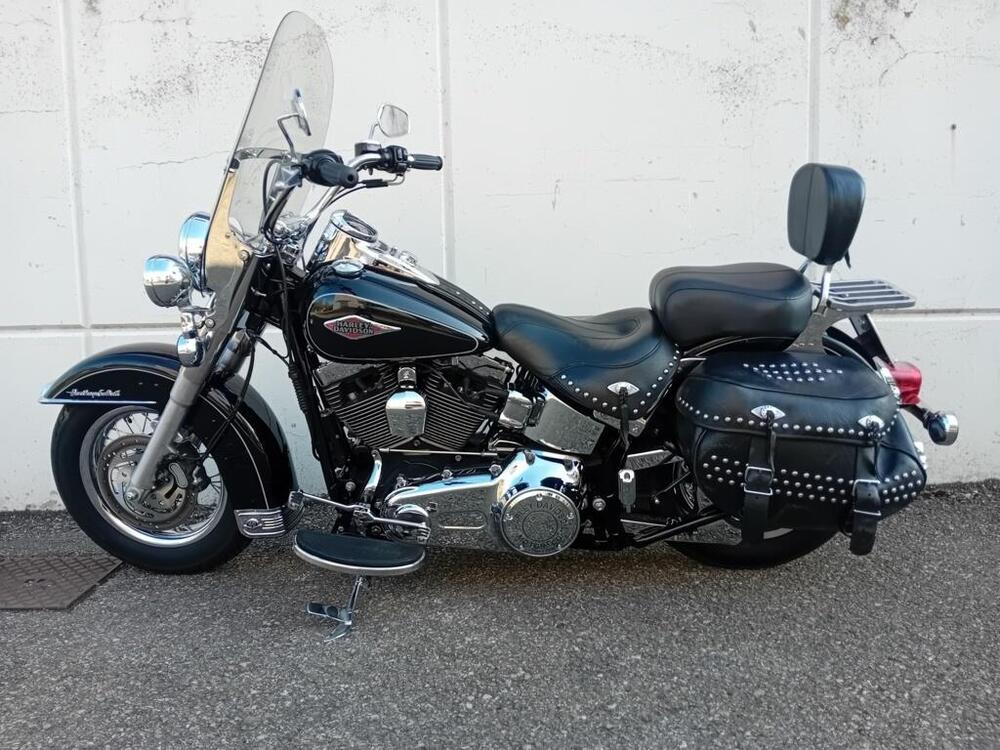 Harley-Davidson 1690 Heritage Classic (2011 - 17) - FLSTC (2)