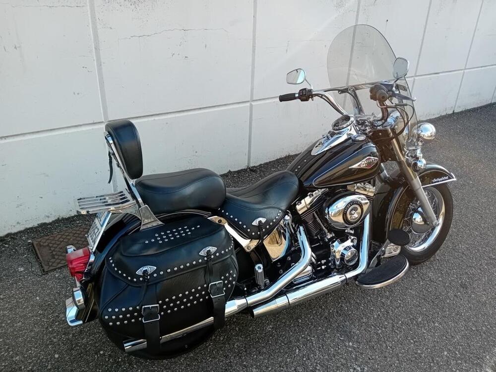 Harley-Davidson 1690 Heritage Classic (2011 - 17) - FLSTC (4)