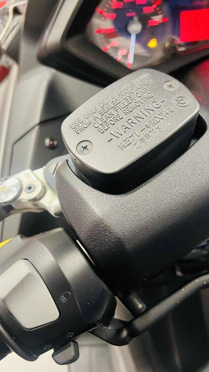 Yamaha T-Max 530 (2015 - 16) (3)