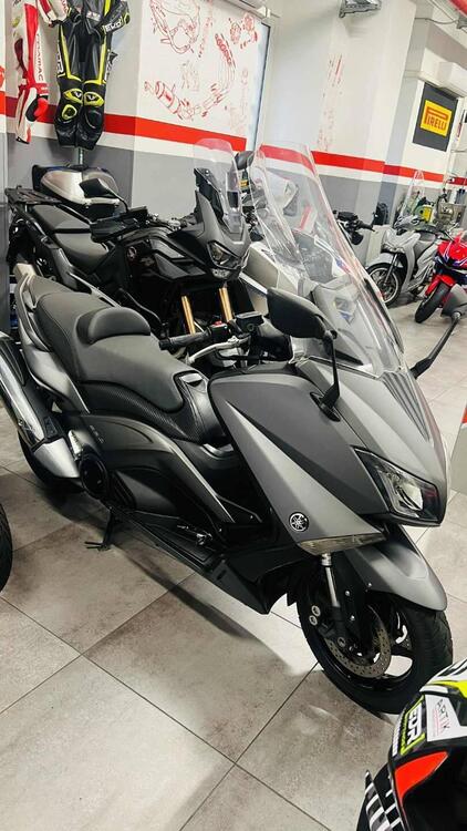 Yamaha T-Max 530 (2015 - 16)