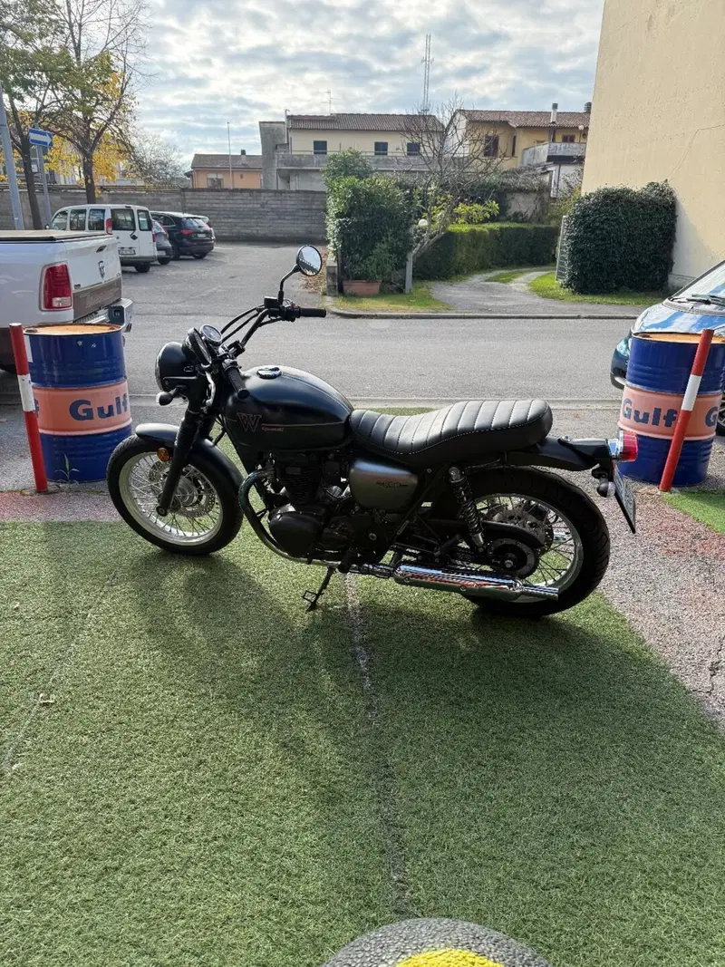 Kawasaki W 800 (2020) (4)