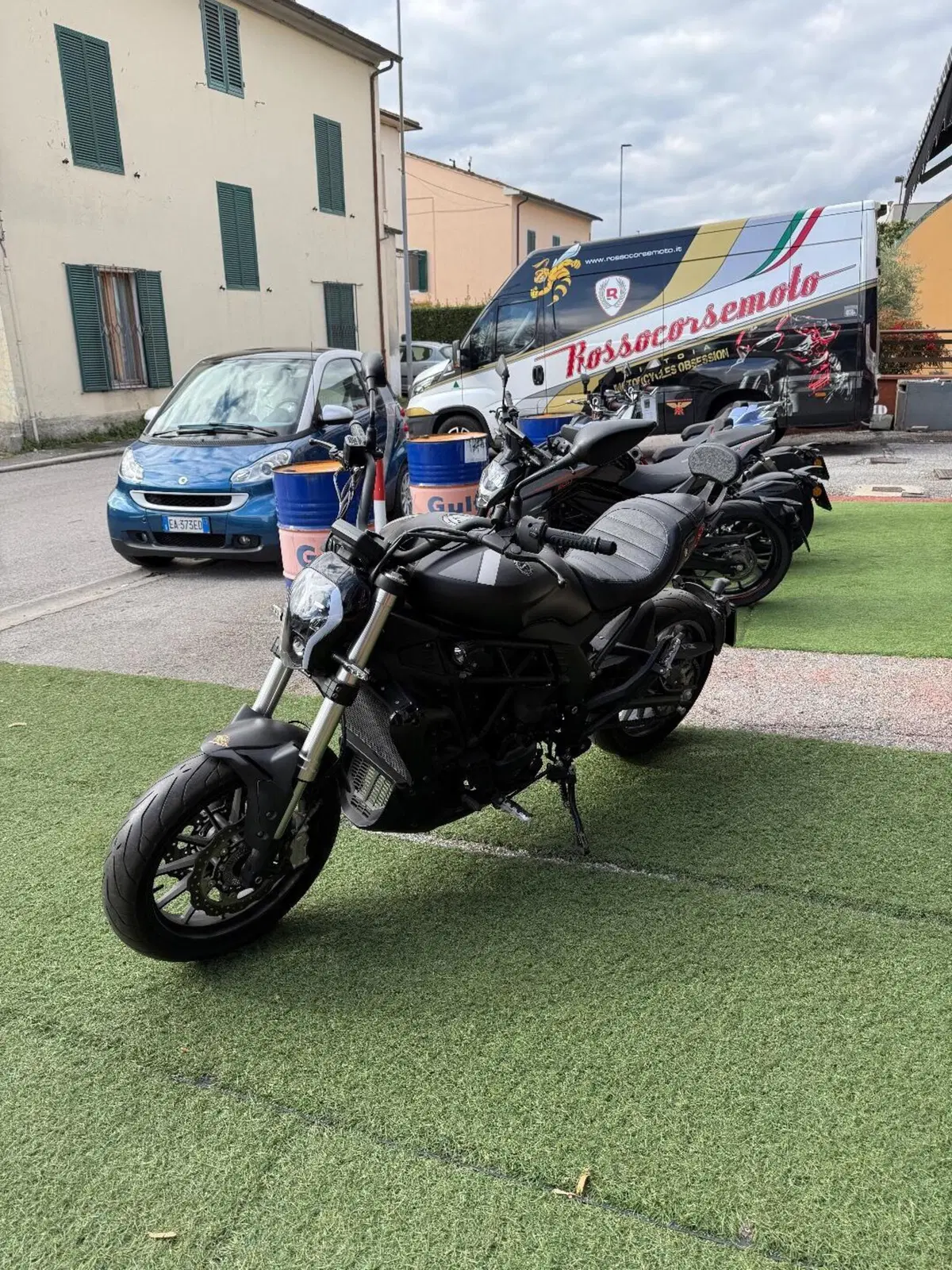Benelli 502 C (2021 - 25) (4)
