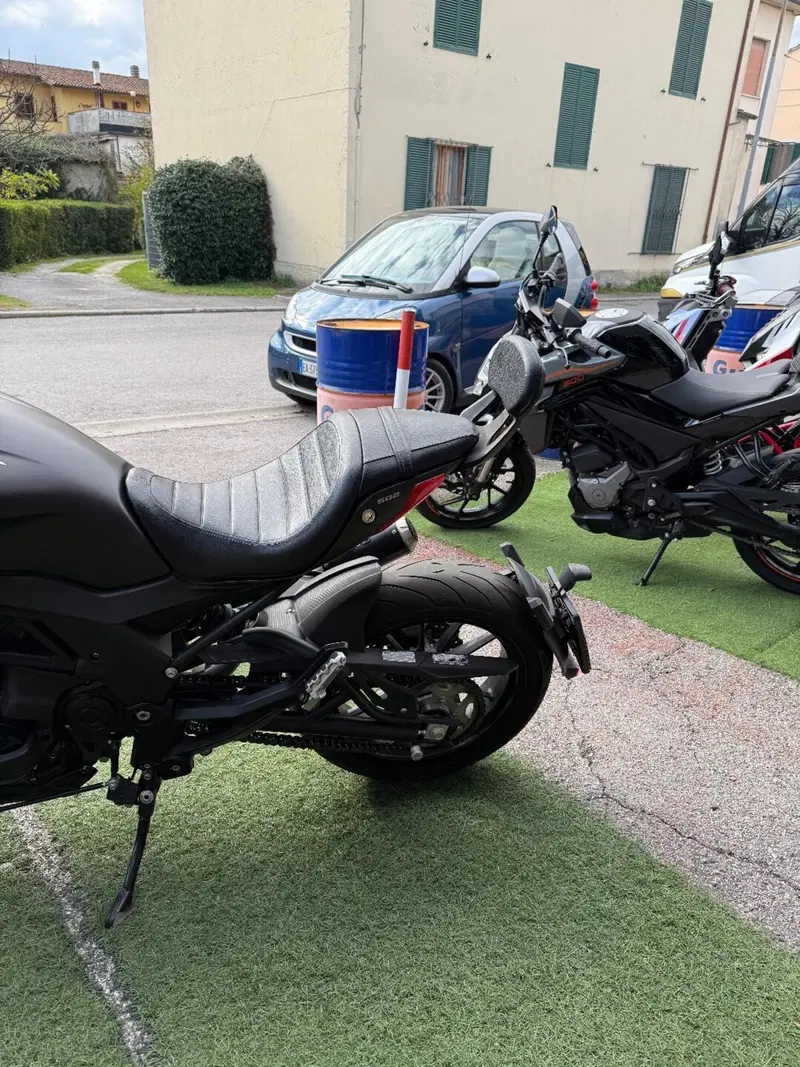 Benelli 502 C (2021 - 25) (11)