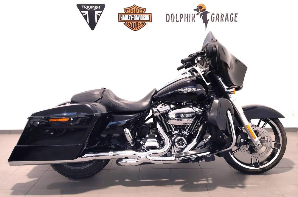 Harley-Davidson 107 Street Glide (2017 - 19) - FLHX (2)
