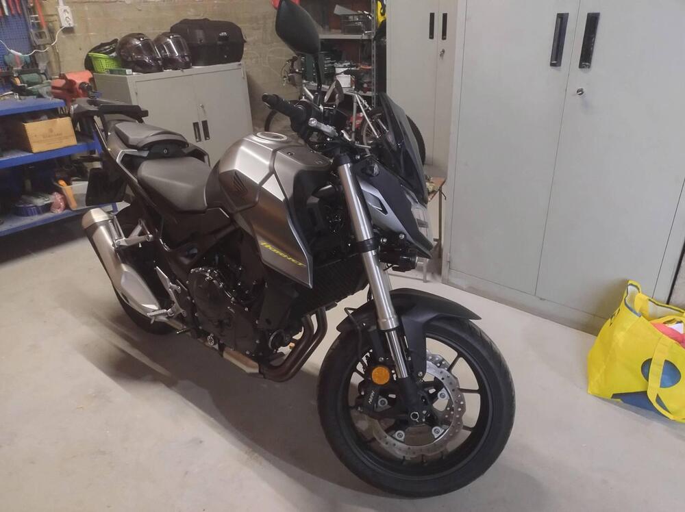 Honda CB 750 Hornet (2023 - 24) (4)