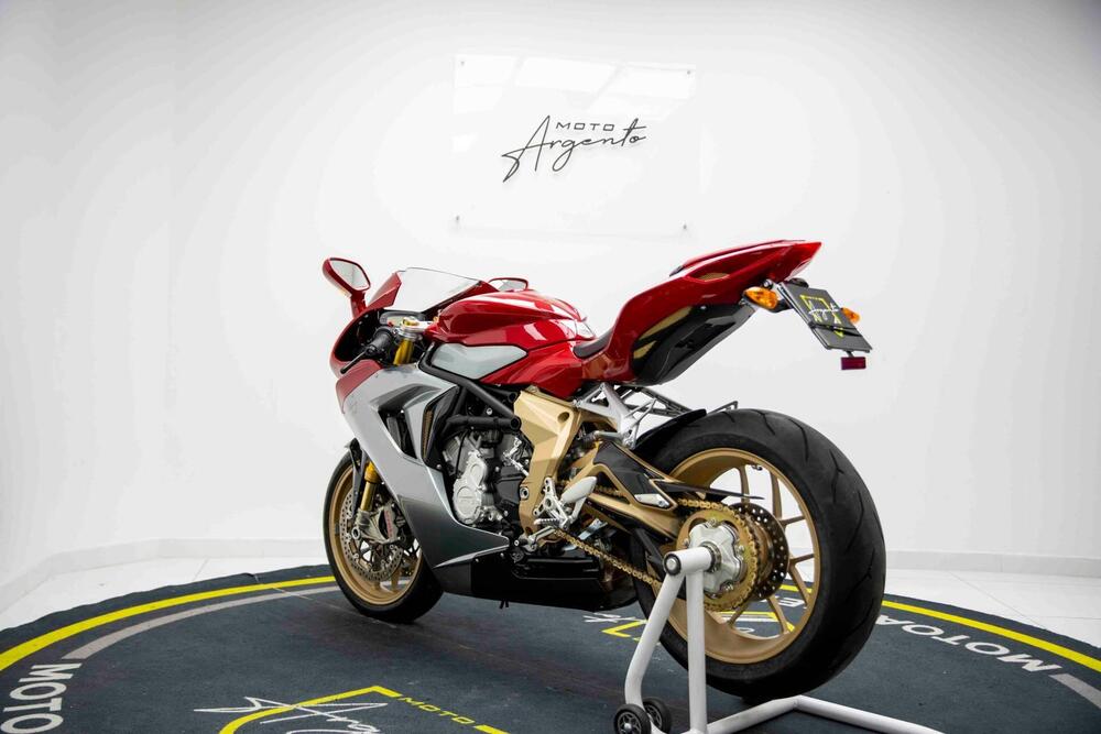 MV Agusta F3 675 Oro (2011) (2)
