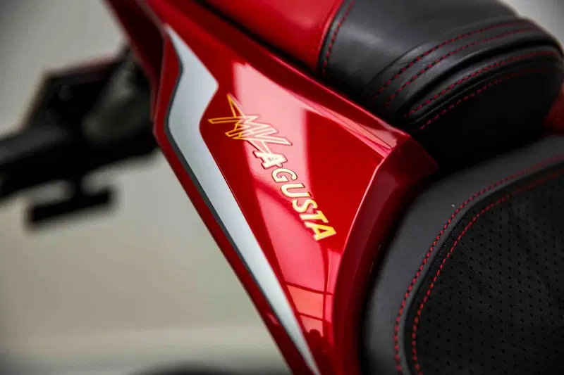 MV Agusta F3 675 Oro (2011) (11)