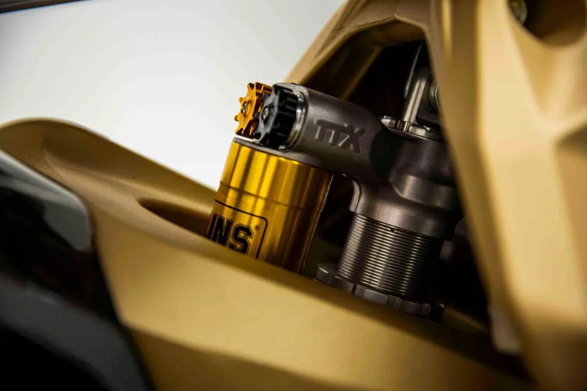 MV Agusta F3 675 Oro (2011) (14)