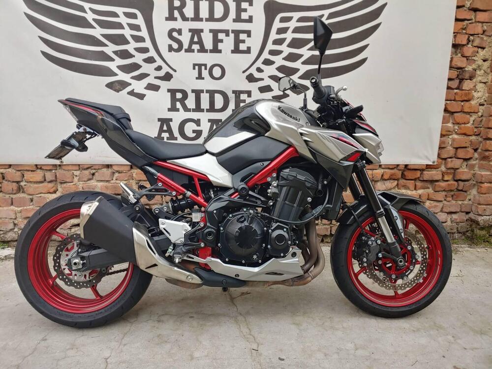 Kawasaki Z 900 (2021 - 24) (2)