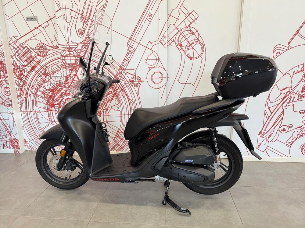 Honda SH 125i Sport (2024 - 25) (4)