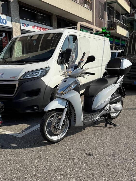 Honda SH 300 i ABS (2013 - 14) (2)