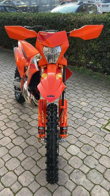 KTM 300 EXC Six Days (2025) (2)