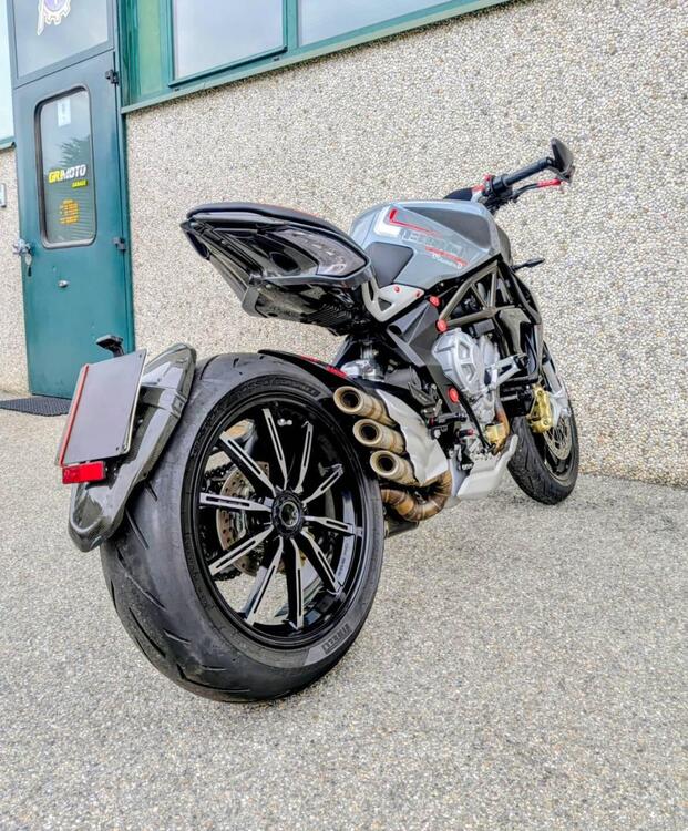 MV Agusta Dragster 800 (2014 - 19) (5)