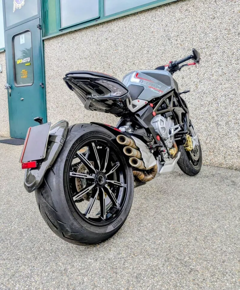 MV Agusta Dragster 800 (2014 - 19) (5)